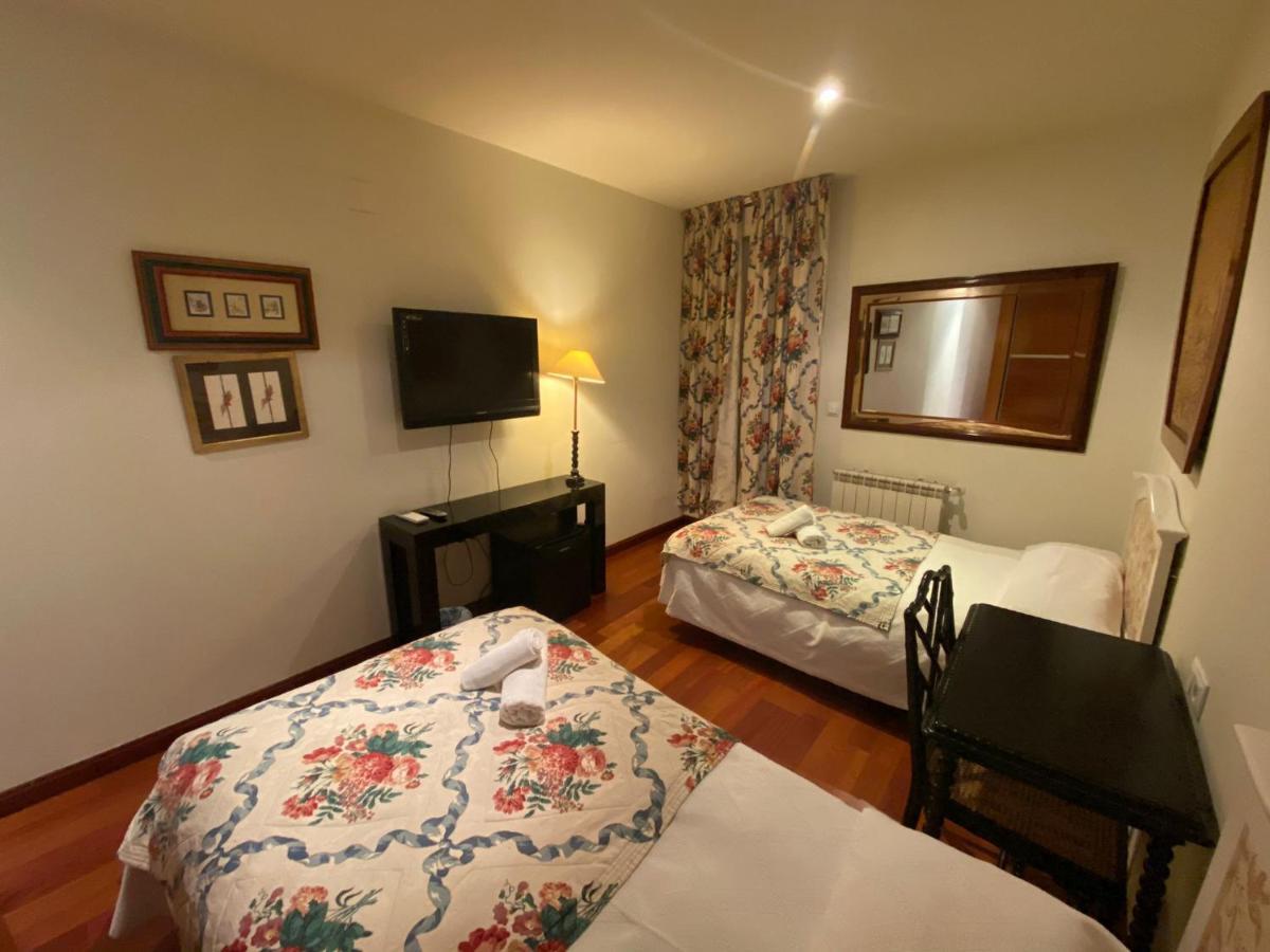 Ch Hostal Victoria Cuenca  Exterior foto